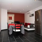 Geneve Old Town Apartment